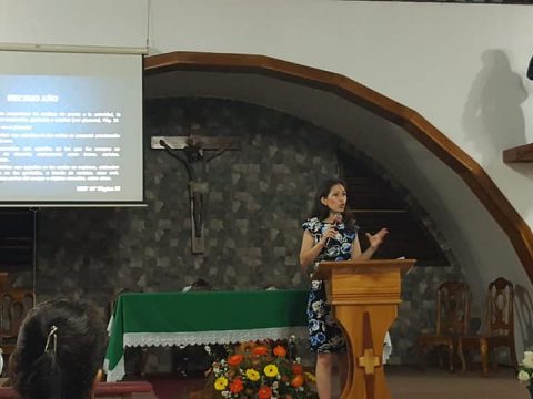 Conferencia en la Iglesia Católica de Upala